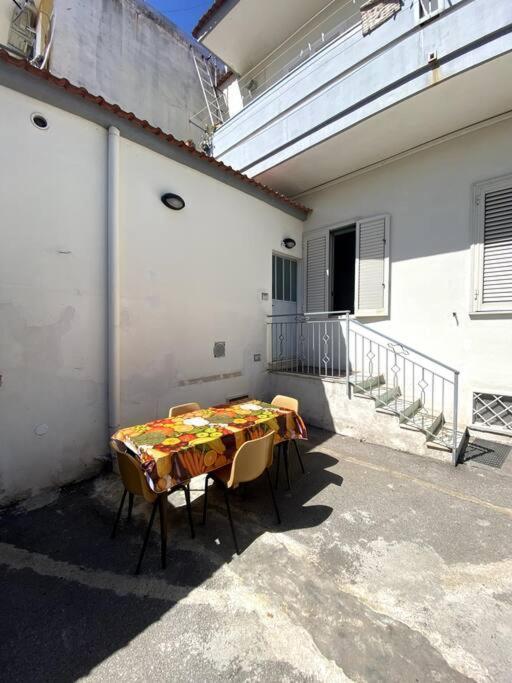 Domus Sici Apartment Pompei Bagian luar foto